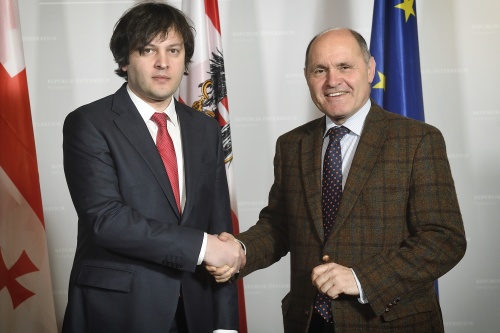Von links: Vorsitzender des Parlaments der Republik Georgien Irakli Kobakhidze, Nationalratspräsident Wolfgang Sobotka (V)