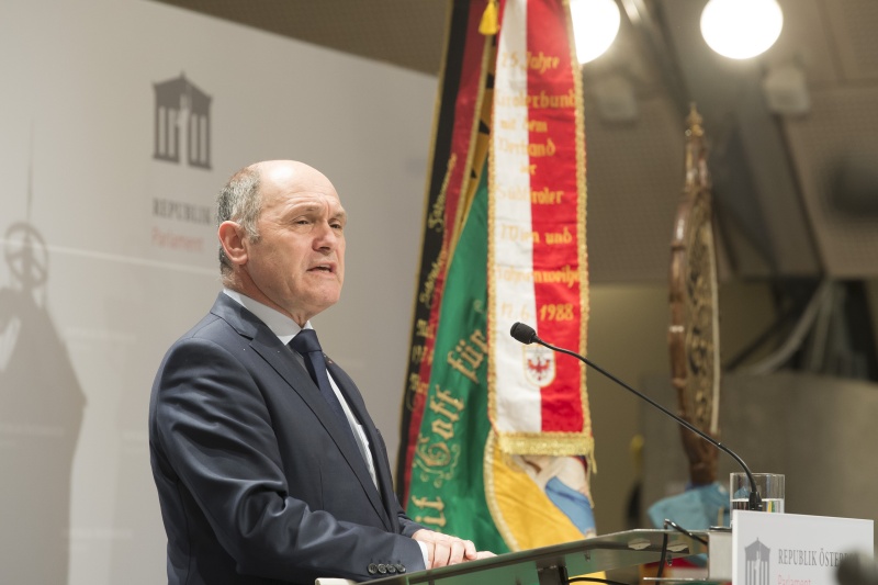 Am Rednerpult: Nationalratspräsident Wolfgang Sobotka (V)