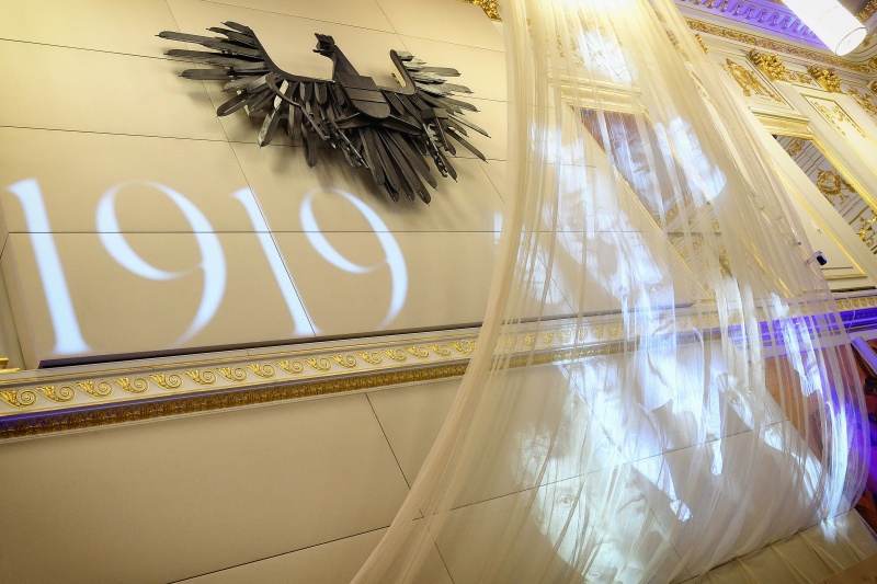 Projektion im Großem Redoutensaal