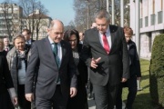 Von links: Natoinalratspräsident Wolfgang Sobotka (V), slowenischer Parlamentspräsident Dejan Židan