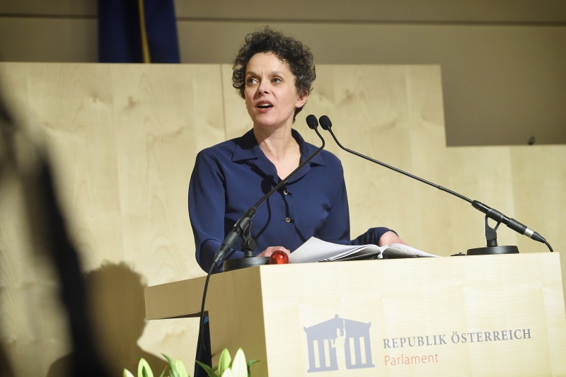 Schauspielerin Dorothee Hartinger bei der Lesung