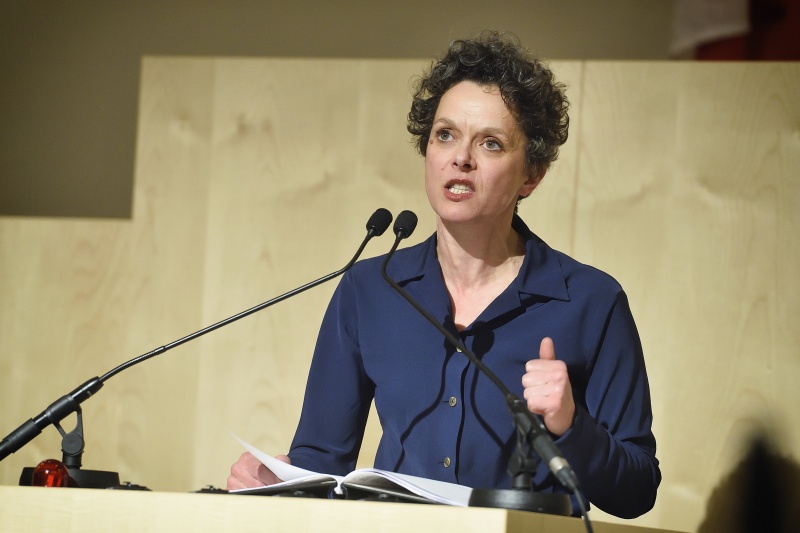 Schauspielerin Dorothee Hartinger bei der Lesung