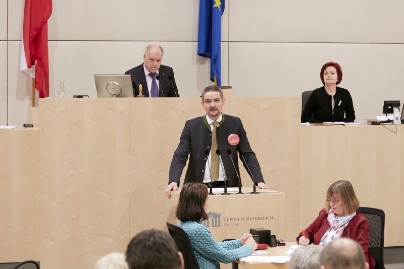 Bundesrat Martin Weber (S) am Rednerpult