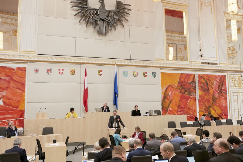 Bundesrat Martin Weber (S) am Rednerpult