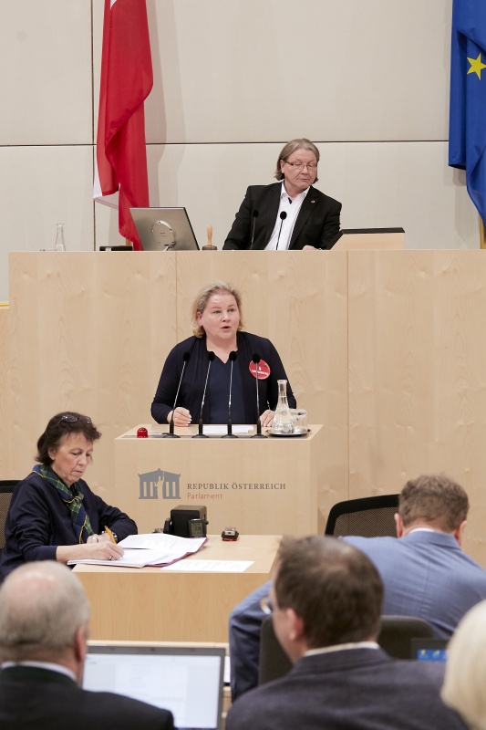 Bundesrätin Korinna Schumann (S)