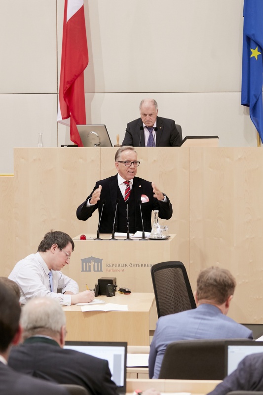 Bundesrat Rudolf Kaske (S) am Rednerpult