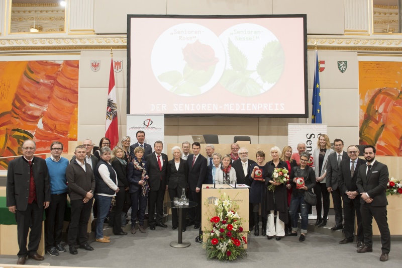 Blick Richtung VeranstaltungsteilnehmerInnen und PreisträgerInnen