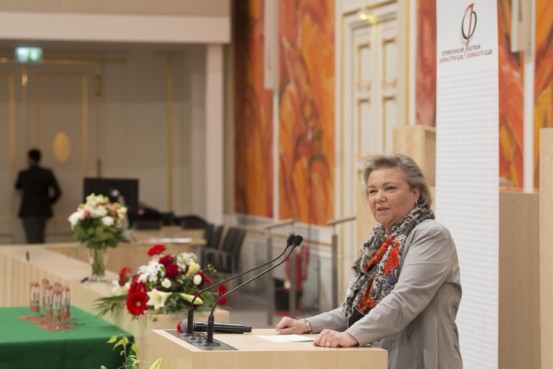 Am Rednerpult: Nationalratspräsidentin Anneliese Kitzmüller (F)