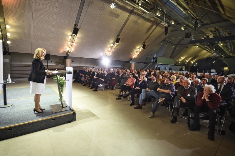 Zweite Nationalratspräsidentin Doris Bures (S) bei der Begrüßung