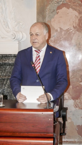 Rede von Bundesratspräsident Ingo Appé (S) vor dem Tiroler Landtag
