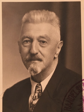 Portraitfoto von Josef Zauner