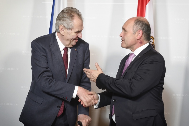 Von links: Präsident der Republik Tschechien Miloš Zeman, Nationalratspräsident Wolfgang Sobotka (V)