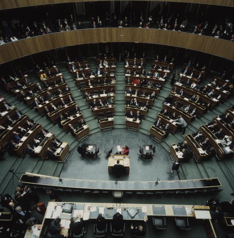 Blick in den Saal während der Rede des Nationalratsabgeordneten Peter Kostelka (S) (am Rednerpult)