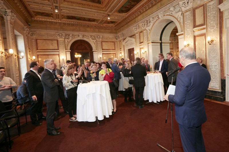 Begrüßung durch Bundesratspräsident Ingo Appé (S)