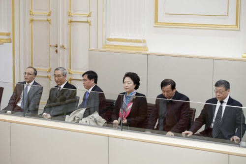 Chinesische Delegaton während der Bundesratssitzung