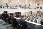 Chinesische Delegation besucht eine Bundesratssitzung