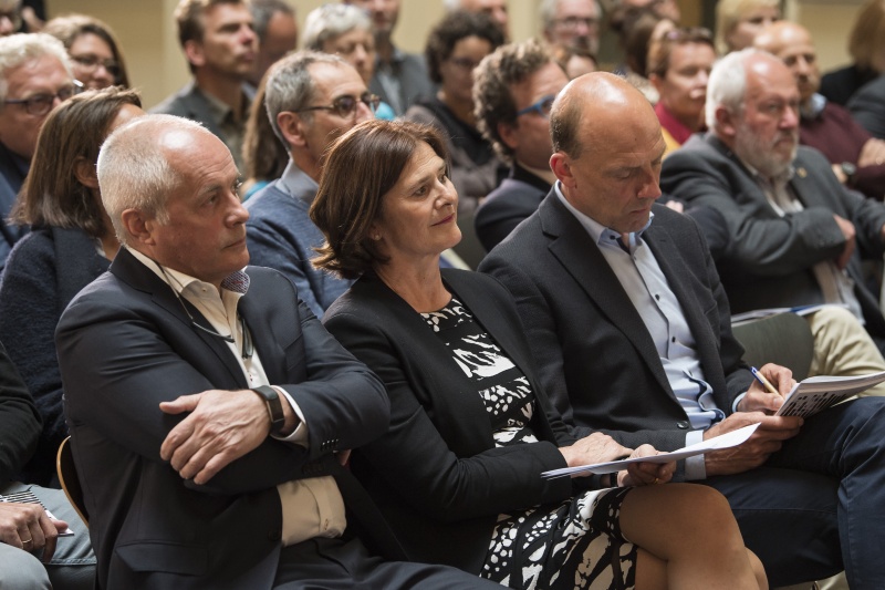 Von links: IGO Geschäftsführer Franz Neunteufl, Ruth Simsa, Institut für Soziologie WU Wien, Moderator Michael Patak