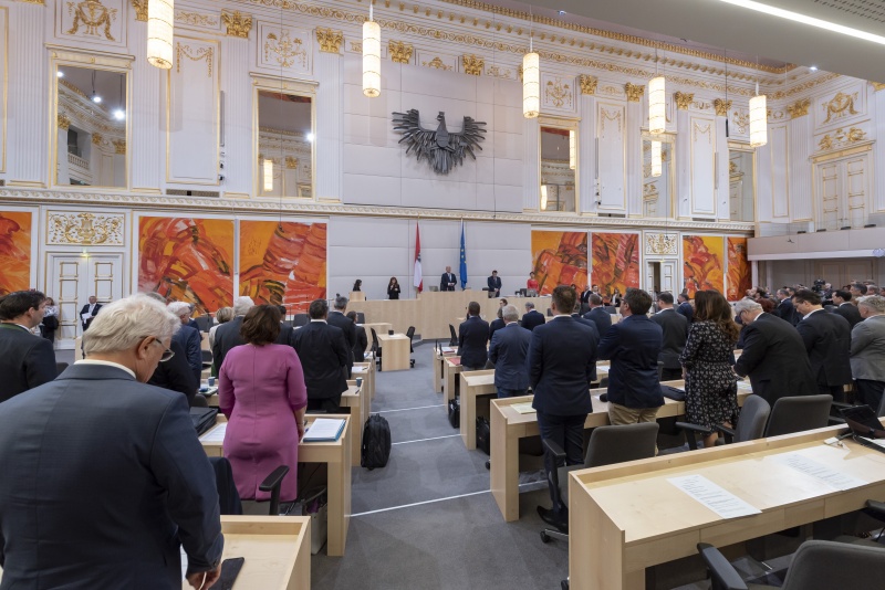 Gedenkminute für die Opfer in Chrsitchurch und  Sri-Lanka