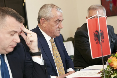 Parlamentspräsident der Republik Albanien Gramoz Ruçi während der Aussprache