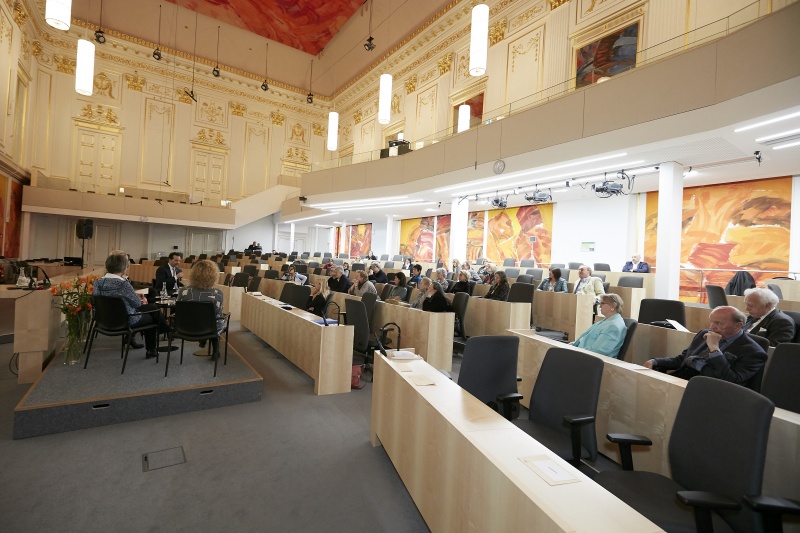 Panel Frauen - Armut