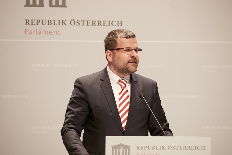 Impulsreferat durch Thomas Olechowski Universität Wien