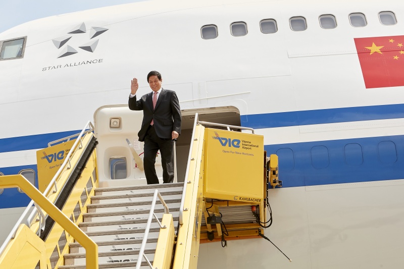 Vorsitzender des Ständigen Ausschusses des Nationalen Volkskongresses der Volksrepublik China LI Zhan