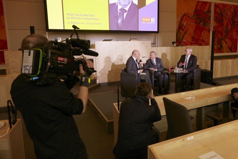 Podiumsdiskussion, von links: Andreas Pfeifer ORF, Hugo Portisch, Oliver Rathkolb Österreichische Gesellschaft für Zeitgeschichte