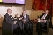 Podiumsdiskussion. Von links: Andreas Pfeifer ORF, Hugo Portisch, Oliver Rathkolb Österreichische Gesellschaft für Zeitgeschichte