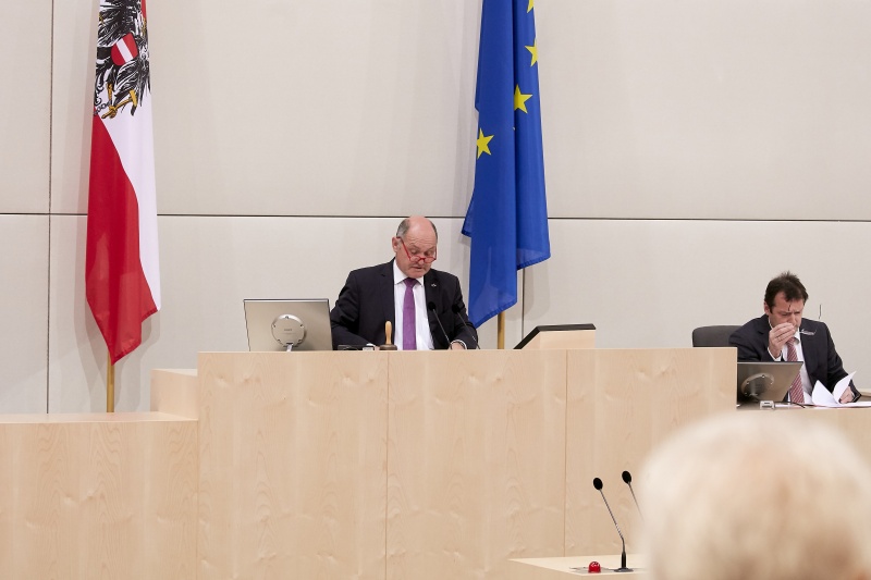 Eröffnung der Sitzung durch Nationalratspräsident Wolfgang Sobotka (V)