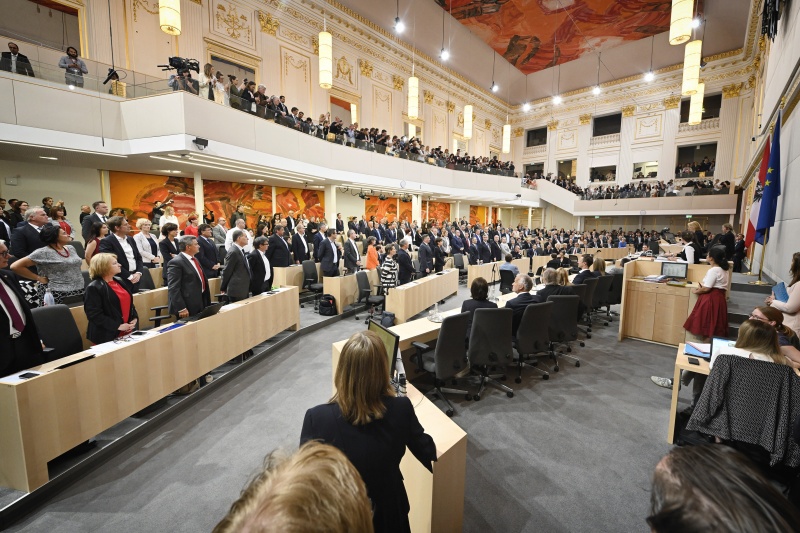 Abstimmung über den Misstrauensantrag Bundesregierung Kurz