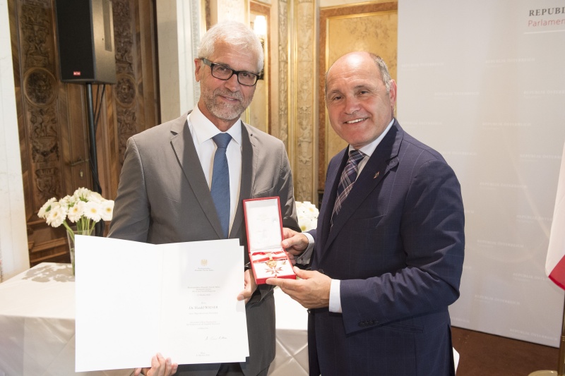 Von rechts: Nationalratspräsident Wolfgang Sobotka (V), Nationalratsabgeordneter a.D. Harald Walser (G)