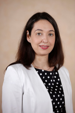 Portraitfoto von Mag.a Ines Stilling