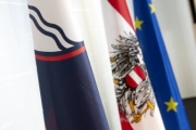 Fahnen Slowenien,Österreich, Europäische Union
