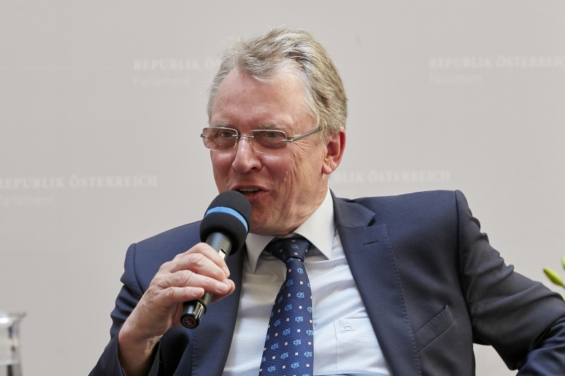 Christoph Meinel Hasso-Plattner-Institut für Digital Engeneering