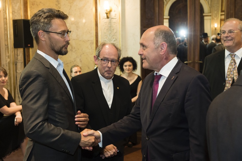 Nationalratspräsident Wolfgang Sobotka (V) begrüßt Relegionsvertreter