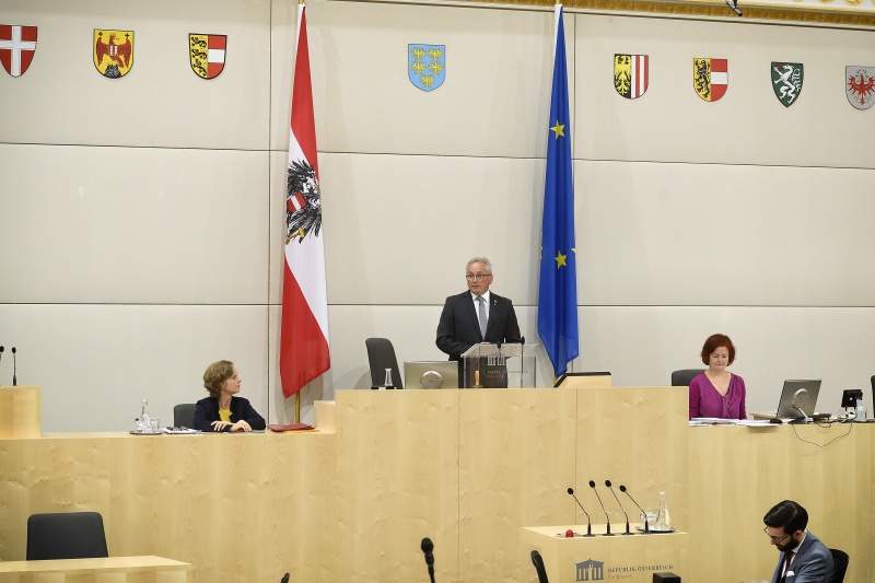 Bundesratspräsident Karl Bader (V) am Wort