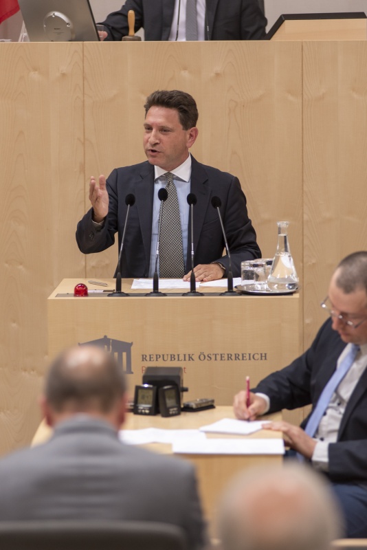 Bundesrat Bernd Saurer (F) am Wort