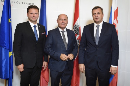 Von links: Präsident der tschechischen Abgeordnetenkammer Radek Vondracek, Nationalratspräsident Wolfgang Sobotka (V), Präsident des slowakischen Nationalrates Andrej Danko