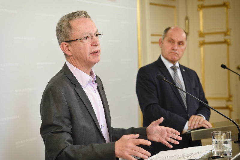 Von links: Daniel Landau, Nationalratspräsident Wolfgang Sobotka (V)