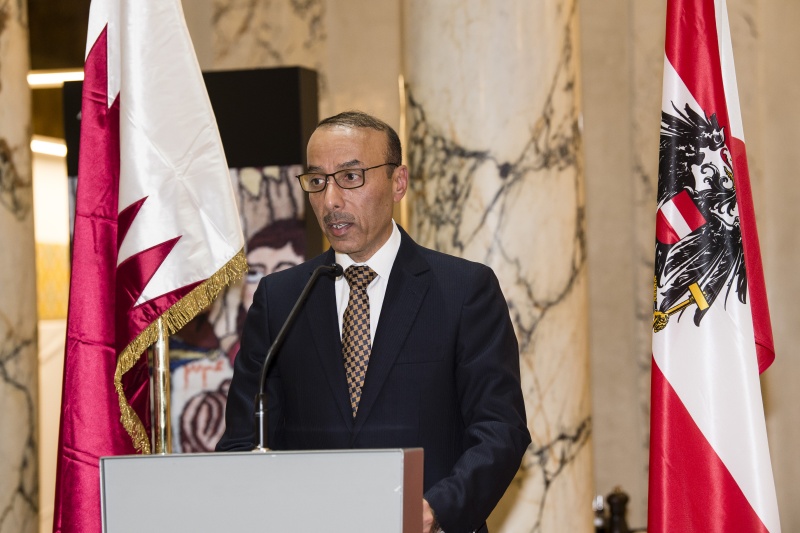 Ausstellungseröffnung im Weltmuseum Wien. Am Rednerpult: Botschafter Sultan Salmeen Almansouri