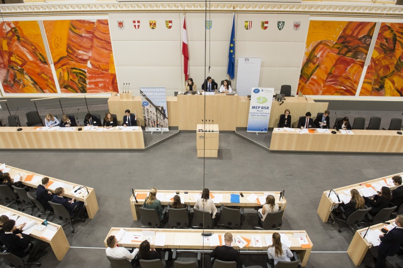 Blick Richtung VeranstaltungsteilnehmerInnen und Präsidium