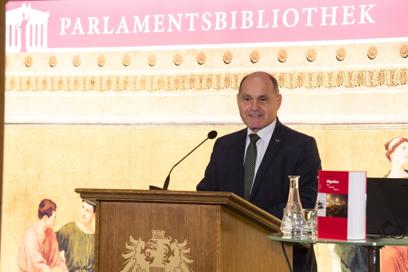 Am Rednerpult: Nationalratspräsident Wolfgang Sobotka (V)