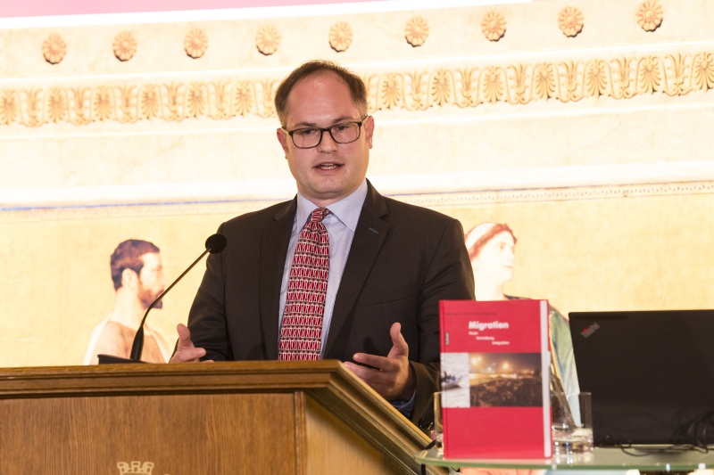 Am Rednerpult: Maximilian Graf