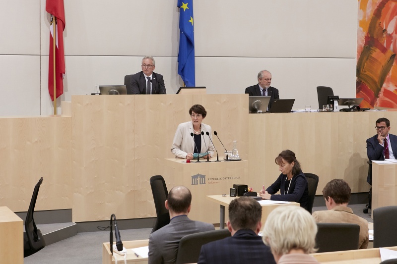 Bundesrätin Andrea Holzner (V)