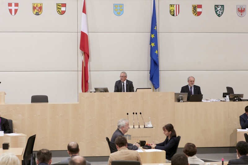 Schlussworte durch Bundesratspräsident Karl Bader (V)