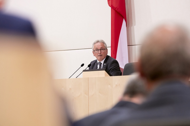 Begrüßung durch Bundesratspräsident Karl Bader (V)