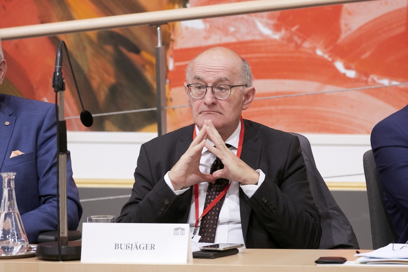 Peter Bußjäger Institut für Föderalismus