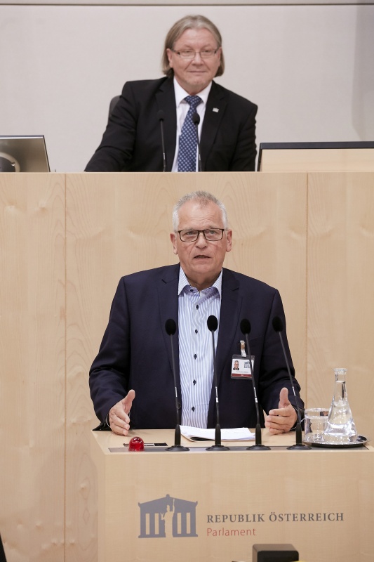 Gottfried Kneifel Institut Wirtschaftsstandort OÖ