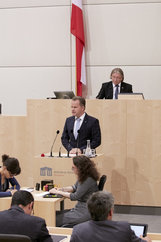 Nationalratsabgeordneter Walter Rauch (F)