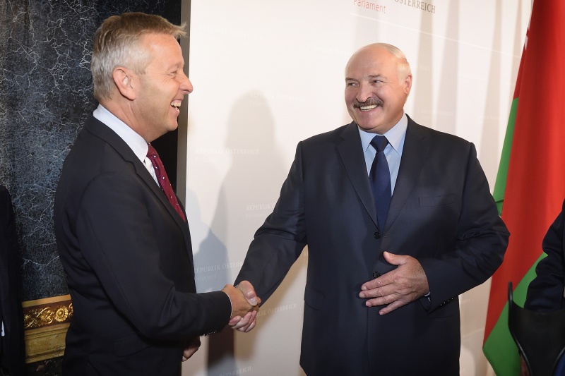 Von links: Nationalratsabgeordneter Reinhold Lopatka (V), Präsident der Republik Belarus Aleksandr Lukashenko